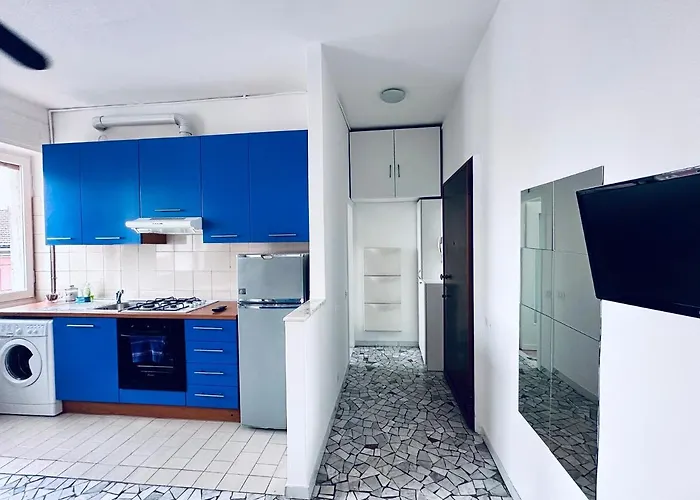Blue Milano